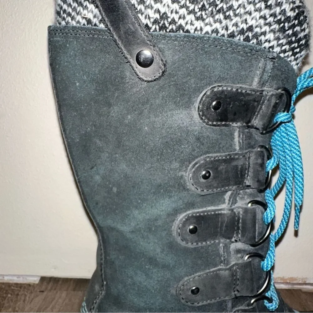 Sorel stylish black